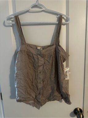 Women’s Taupe Lace-Trim Button-Front Cami by Staring at Stars